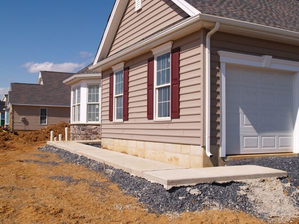 Cement Siding Repair in Hamilton